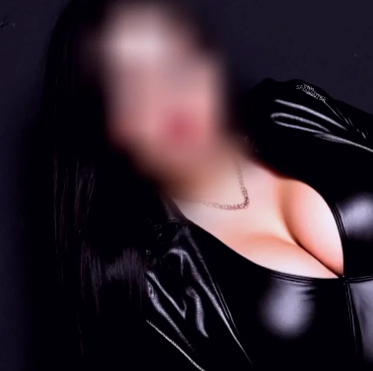 Anisa, 37 anni