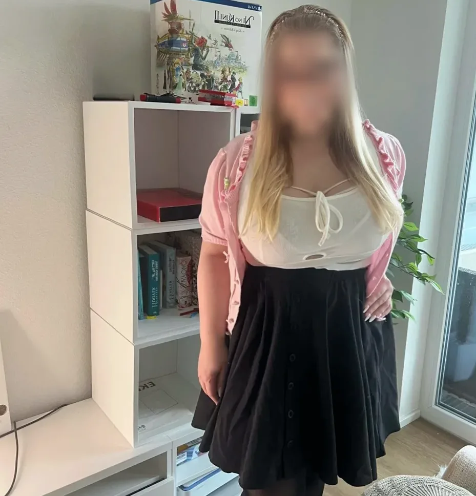 Sabrina, 32 anni